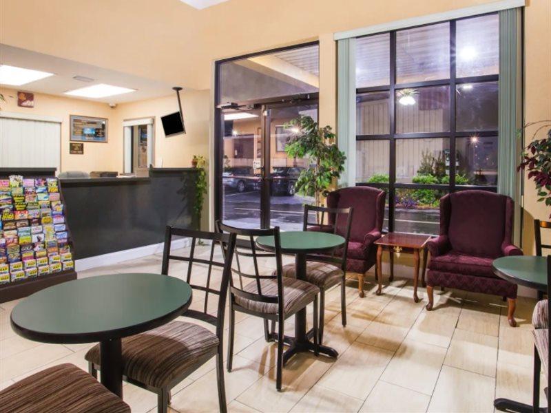 Howard Johnson By Wyndham Panama City Eksteriør billede