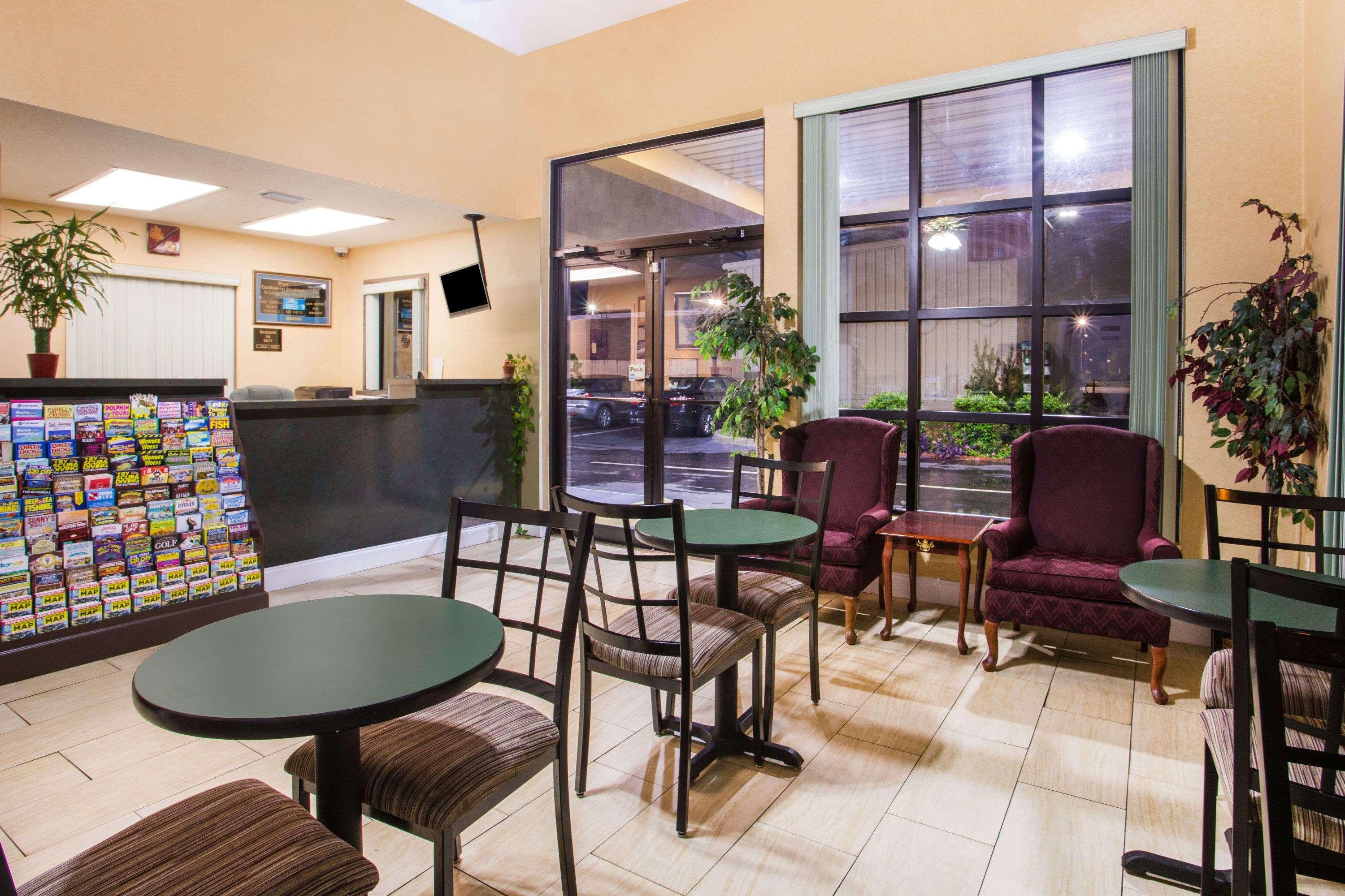 Howard Johnson By Wyndham Panama City Eksteriør billede